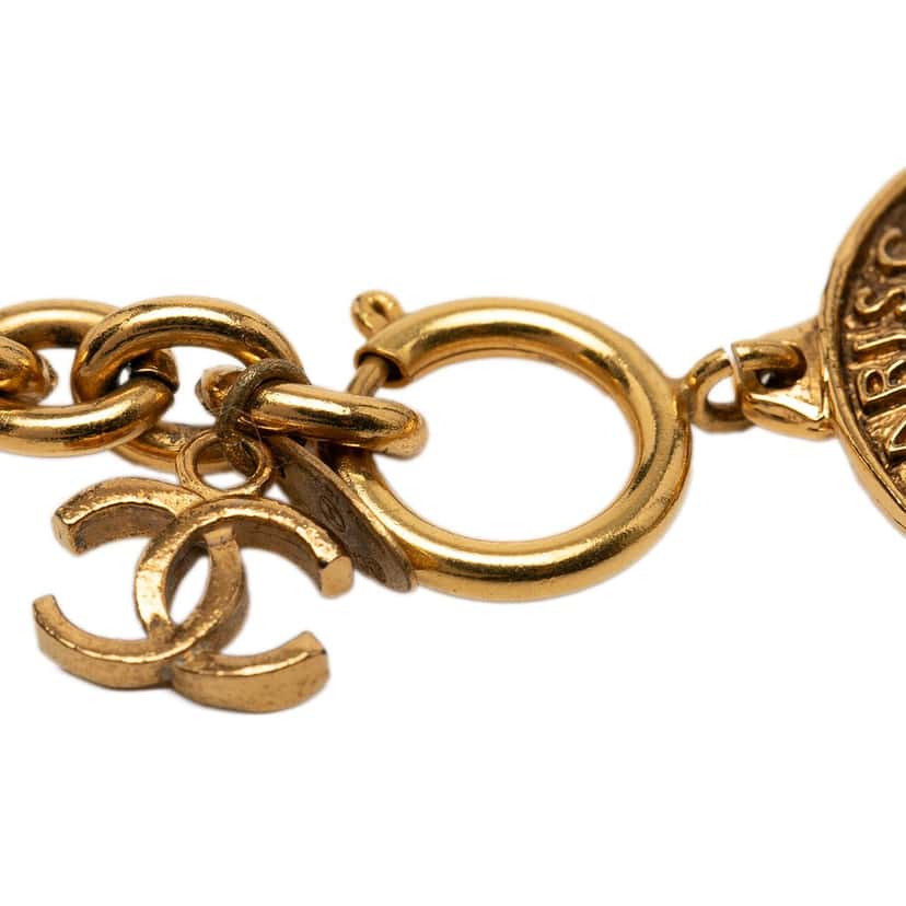 Chanel CC Gold Plated Cambon Medallion Necklace Gold Metal Very good condition - Model View