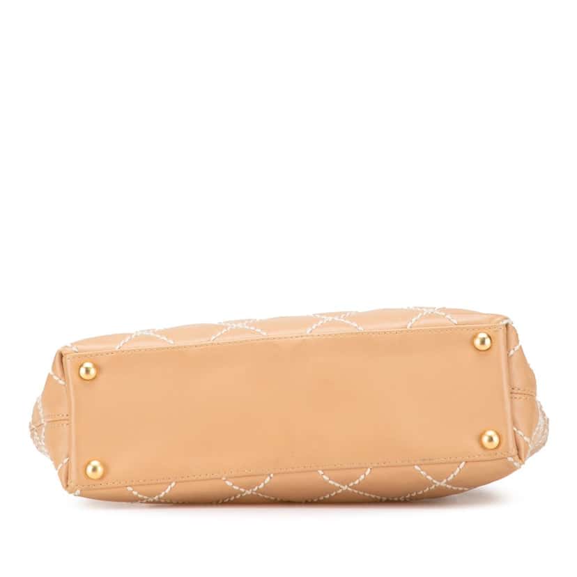 Chanel Small CC Calfskin Wild Stitch Tote Beige Leather Very good condition - Inside View