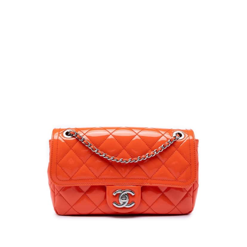 Chanel Small Quilted Patent Coco Shine Flap Orange Leather Very good condition - Front View