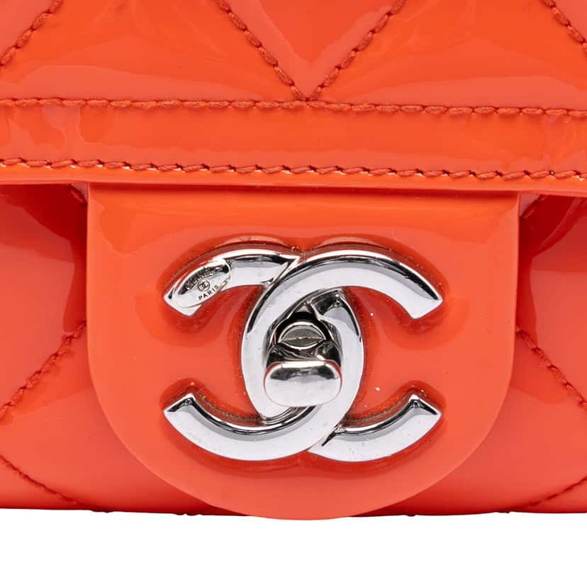 Chanel Small Quilted Patent Coco Shine Flap Orange Leather Very good condition - Box View