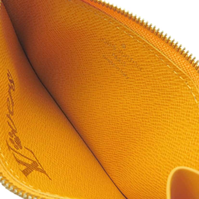 Louis Vuitton Monogram Heritage Coin Card Holder Yellow Very good condition - Model View