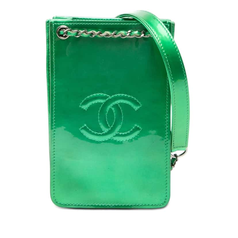 Chanel CC Patent Phone Holder Crossbody Green Leather Very good condition - Front View