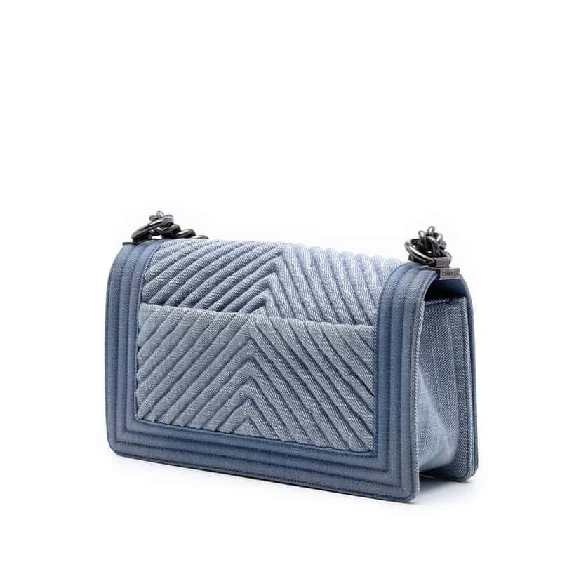 Chanel Old Medium Chevron Denim Boy Flap Blue Very good condition - Back View