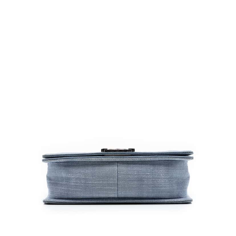 Chanel Old Medium Chevron Denim Boy Flap Blue Very good condition - Inside View