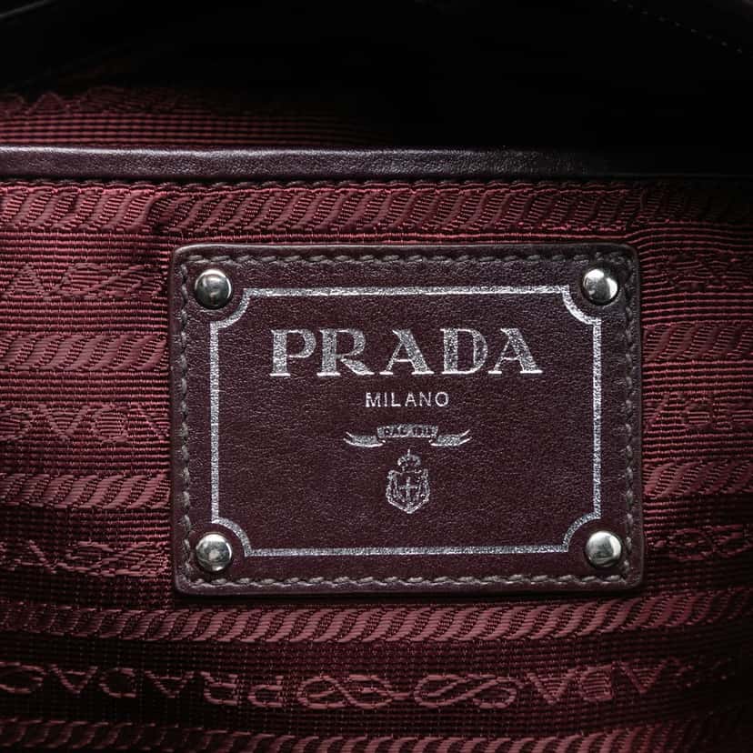 Prada Vitello Daino Trimmed Tessuto Satchel Red Very good condition - Box View