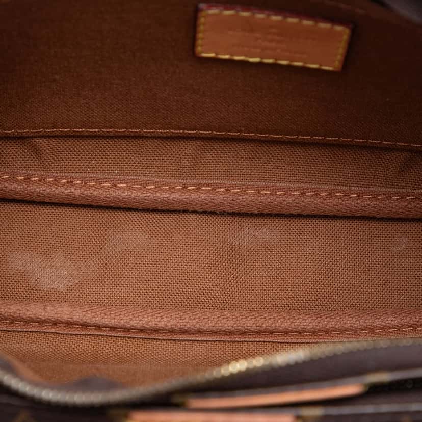 Louis Vuitton Monogram Multi Pochette Accessoires Brown Very good condition - Model View