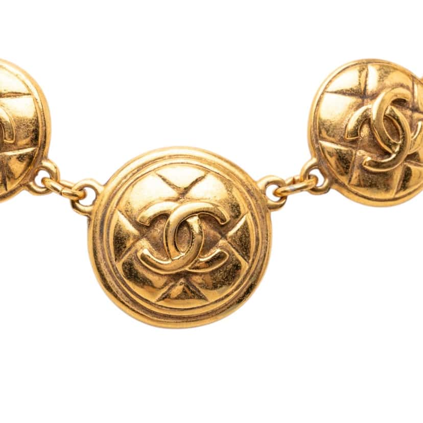 Chanel CC Gold Plated Quilted Medallion Necklace Gold Metal Very good condition - Back View