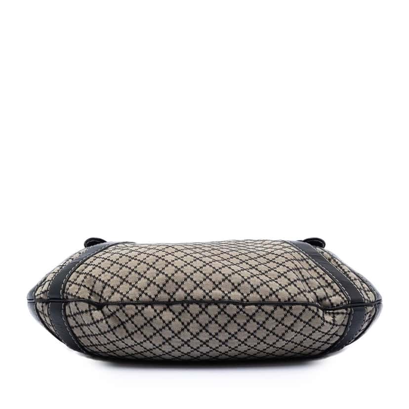 Gucci Diamante Canvas Crest Boule Hobo Beige Very good condition - Inside View