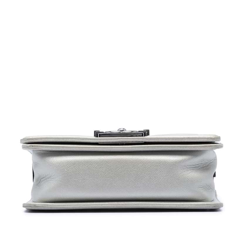 Chanel Small Quilted Metallic Caviar Boy Flap Silver Leather Very good condition - Inside View