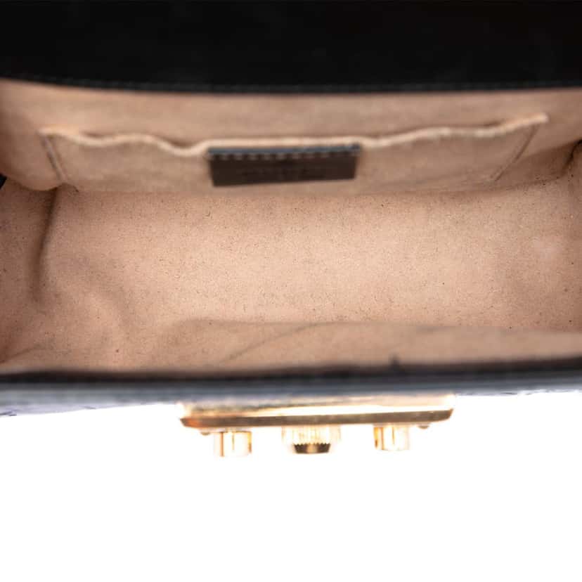 Gucci Small Guccissima Padlock Crossbody Black Leather Very good condition - Model View