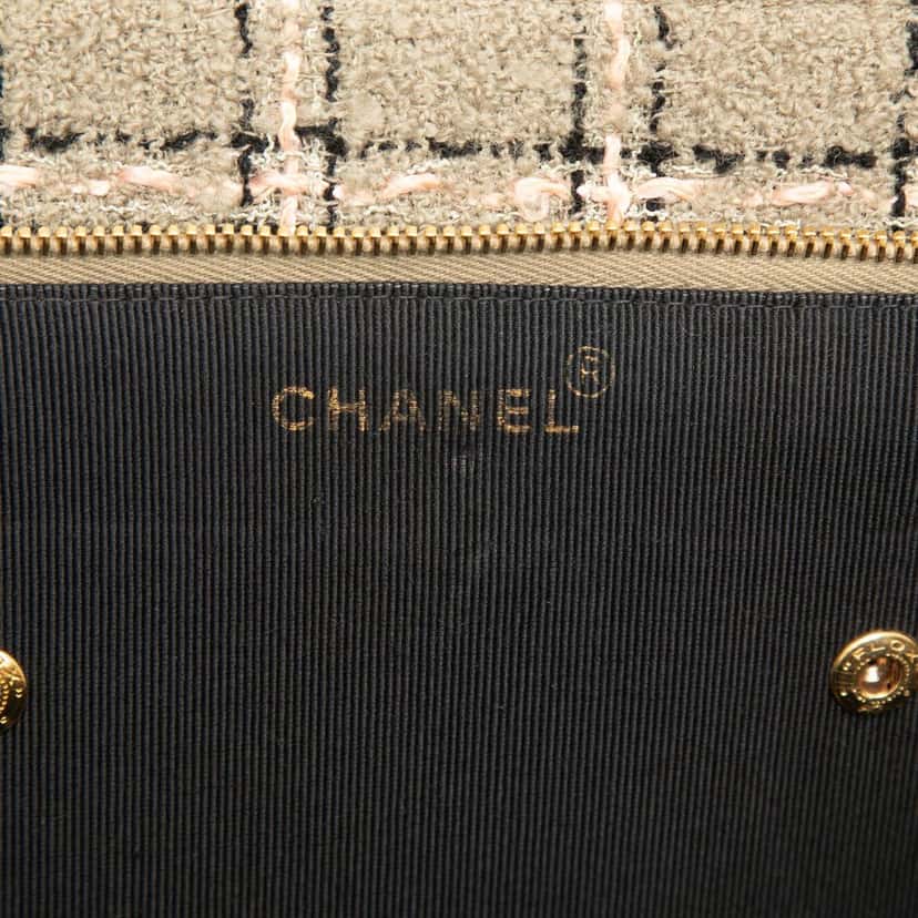 Chanel Multicolor Tweed and Leather Quadrato Box Shoulder Bag Beige Very good condition - Box View