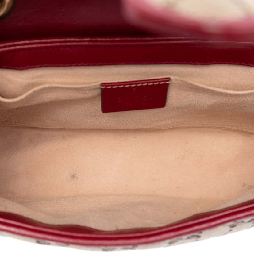 Gucci Small GG Marmont Matelasse Diagonal GG Canvas and Leather Shoulder Bag Beige Very good condition - Model View