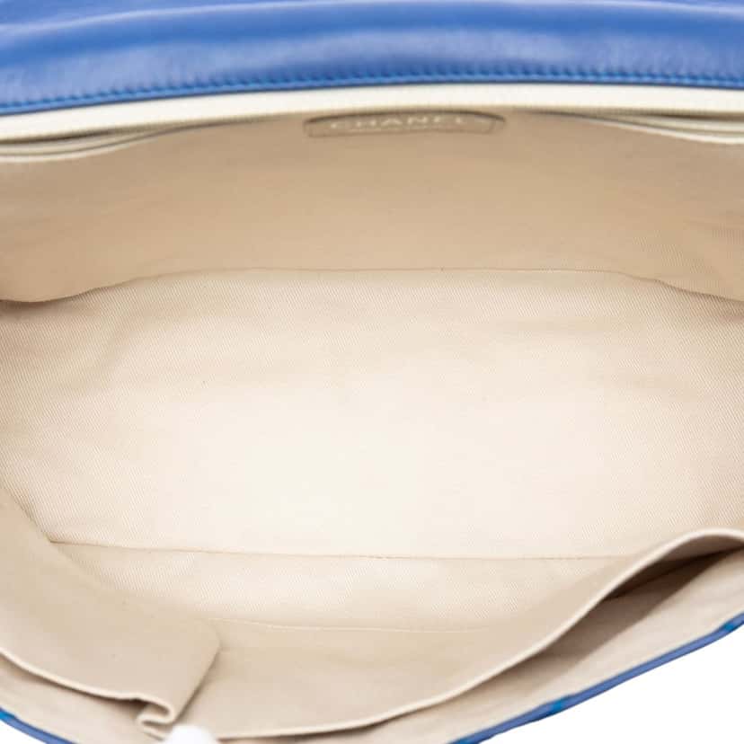 Chanel Small Quilted Calfskin Love Me Tender Flap Blue Leather Very good condition - Model View