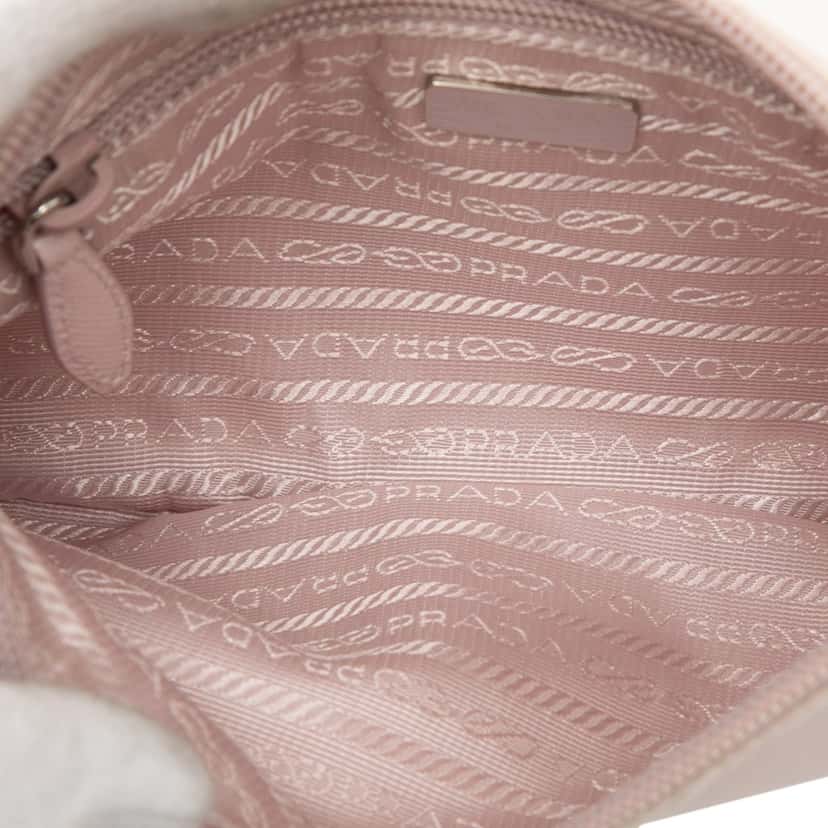 Prada Mini Re Nylon Pochette Pink Very good condition - Model View