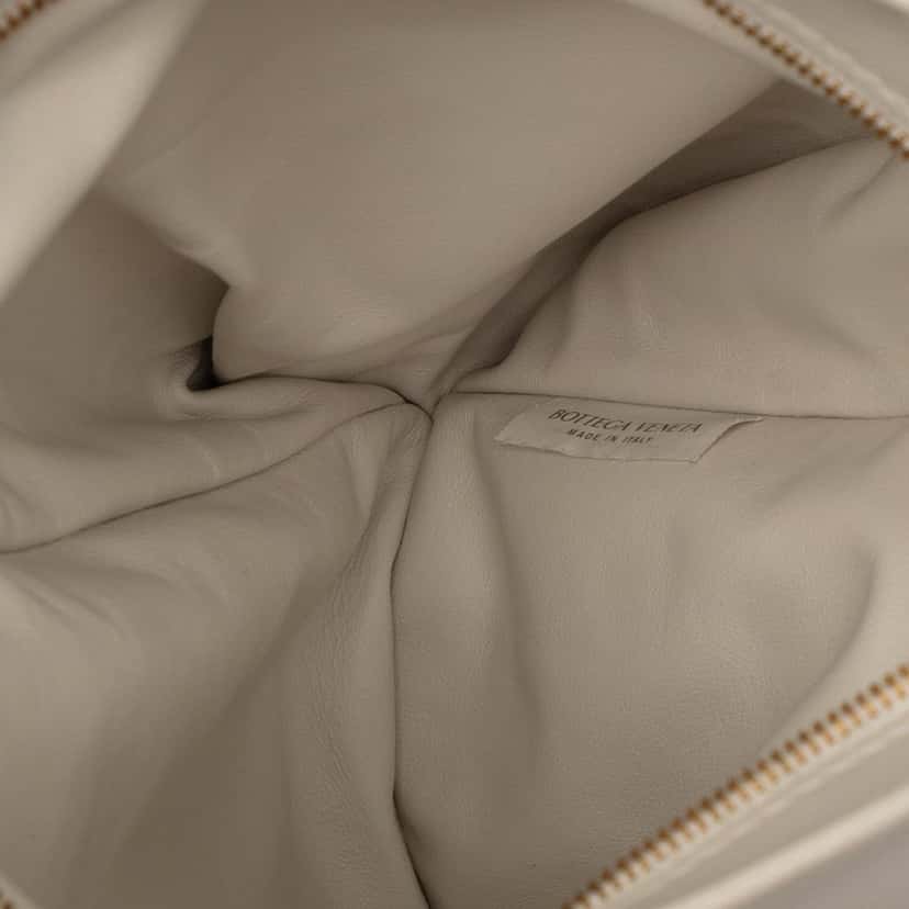 Bottega Veneta Mini Calfskin BV Twist Bag White Leather Very good condition - Model View