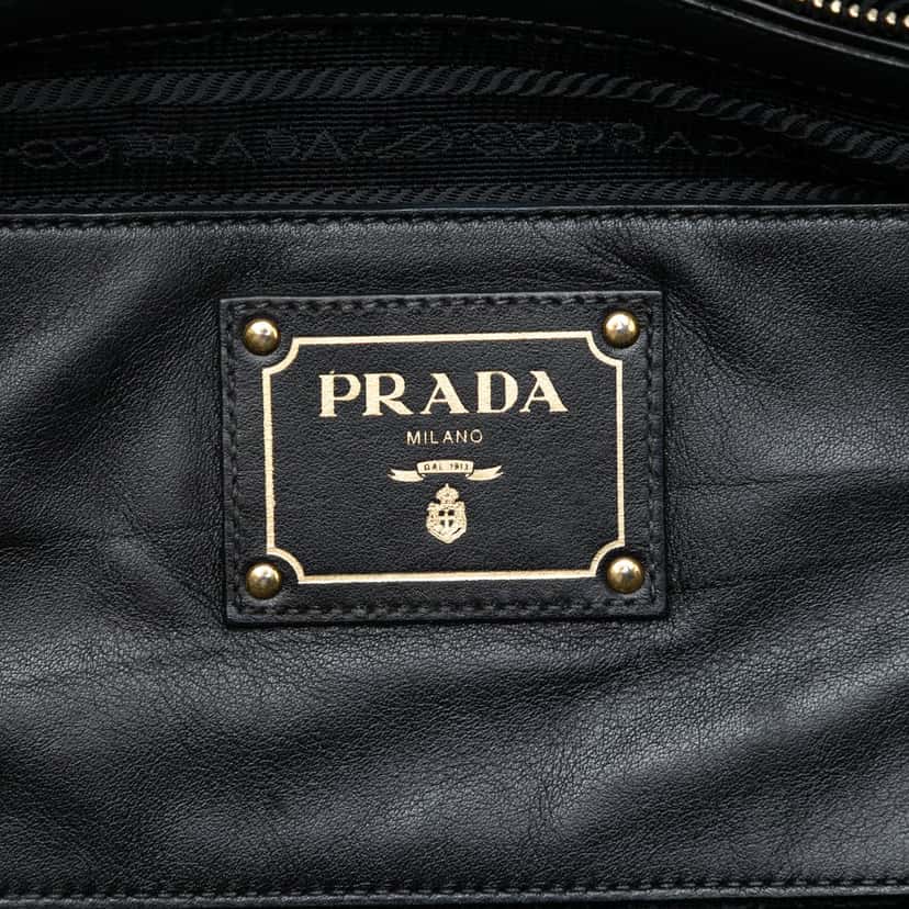 Prada Soft Calfskin Convertible Shopping Tote Black Leather Very good condition - Box View