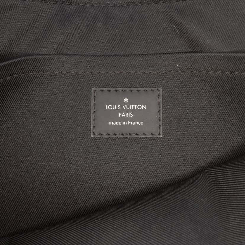 Louis Vuitton Monogram Eclipse Discovery Pochette GM Black Very good condition - Box View