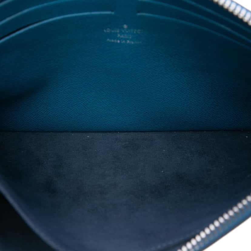 Louis Vuitton Epi Pochette Jour PM Blue Leather Very good condition - Model View