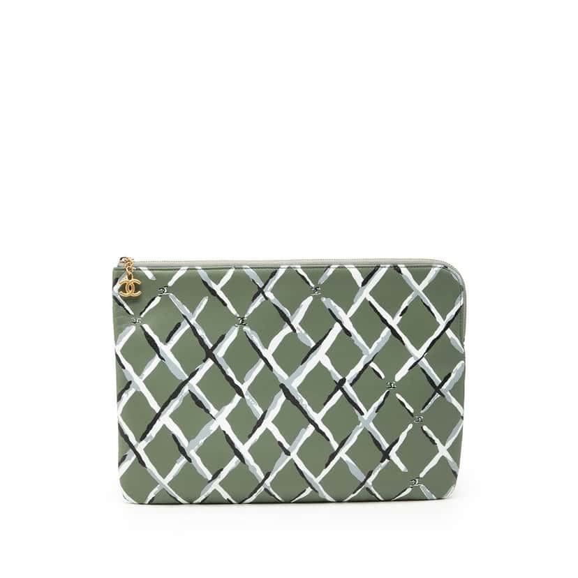 Chanel Paris Greece Painted Leather Clutch Green Leather Very good condition - Front View