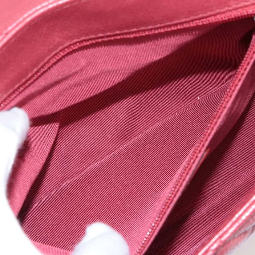 Chanel Medium Quilted Caviar Casual Pocket Flap Red Leather Very good condition - Model View