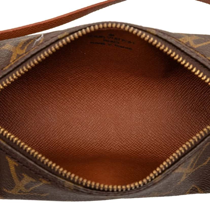 Louis Vuitton Monogram Papillon Pochette Brown Very good condition - Model View