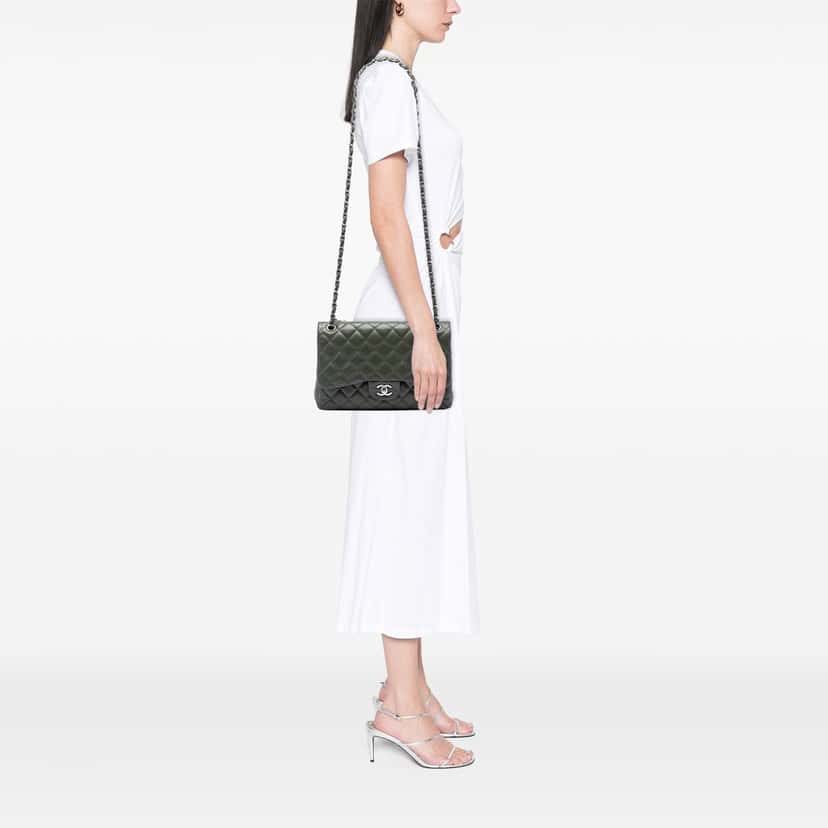 Chanel Jumbo Classic Caviar Double Flap Green Leather Very good condition - Box View