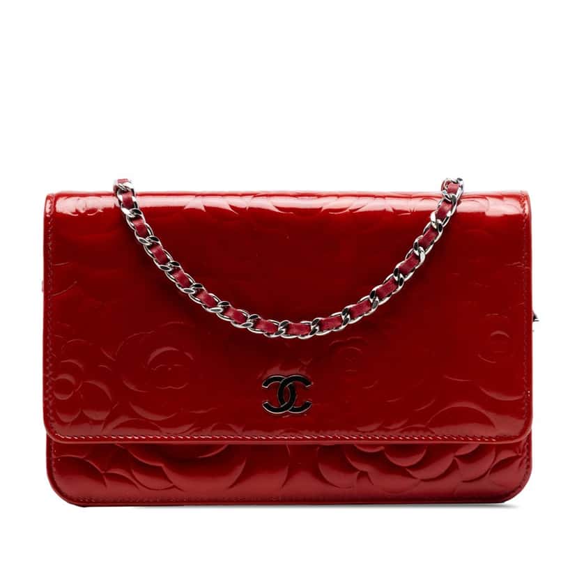 Chanel CC Embossed Patent Camellia Wallet On Chain Red Leather Very good condition - Front View