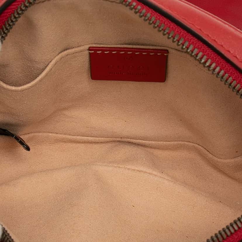 Gucci GG Marmont Matelasse Leather Belt Bag Red Leather Very good condition - Model View