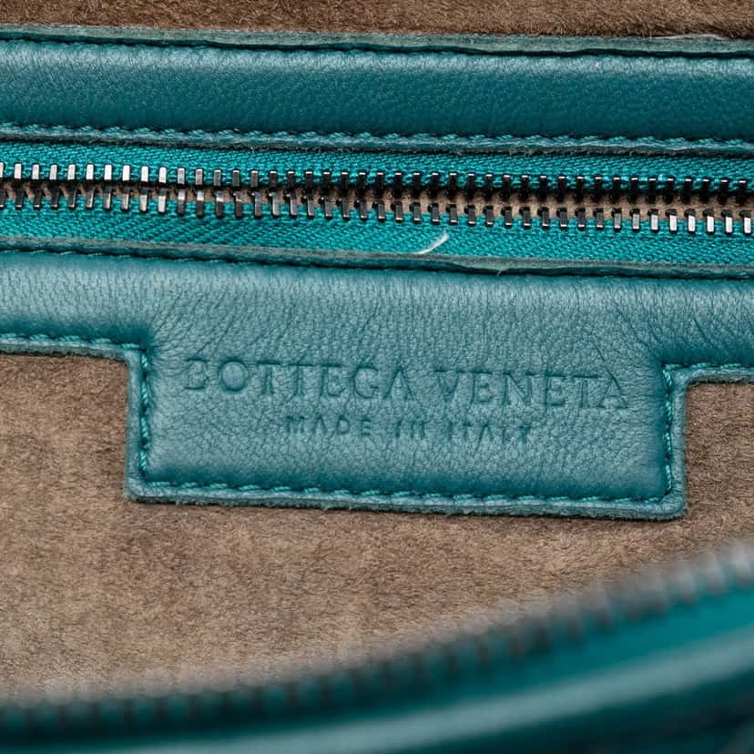 Bottega Veneta Nappa Intrecciato Nodini Crossbody Blue Leather Very good condition - Box View