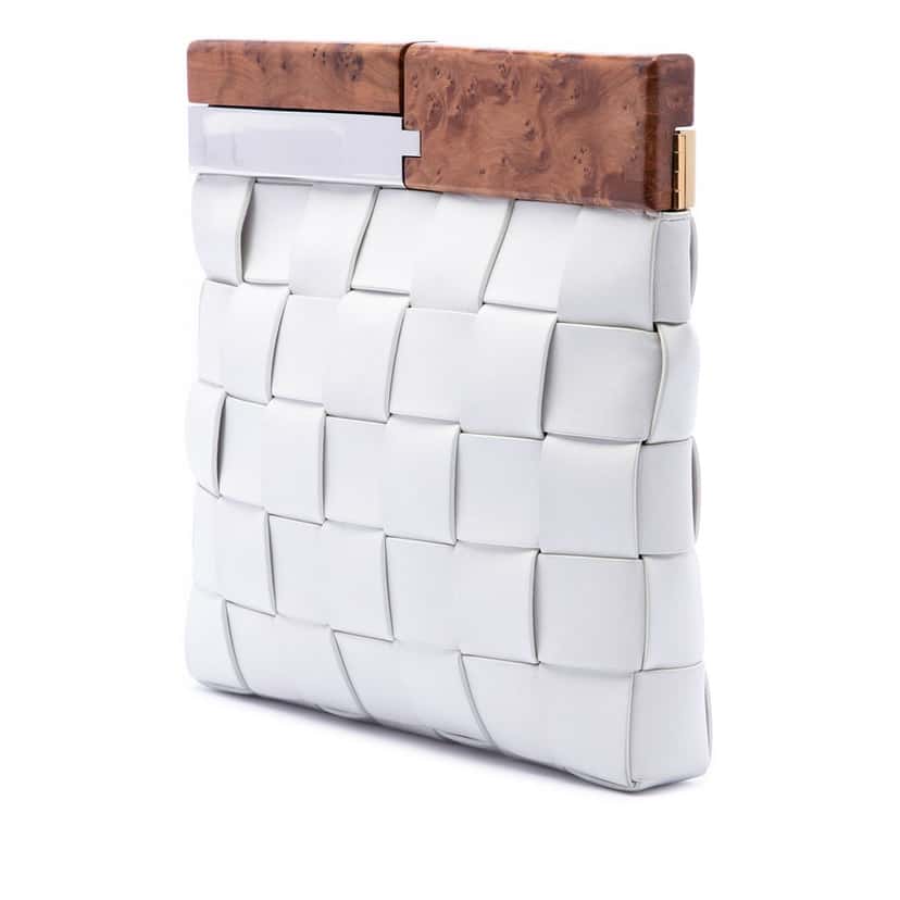 Bottega Veneta Lambskin Maxi Intrecciato The Snap Clutch White Leather Very good condition - Back View