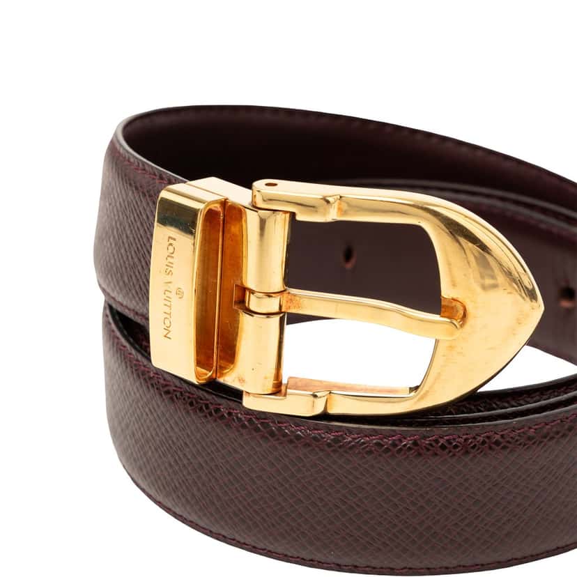 Louis Vuitton Taiga Ceinture Classique Belt Red Leather Very good condition - Model View