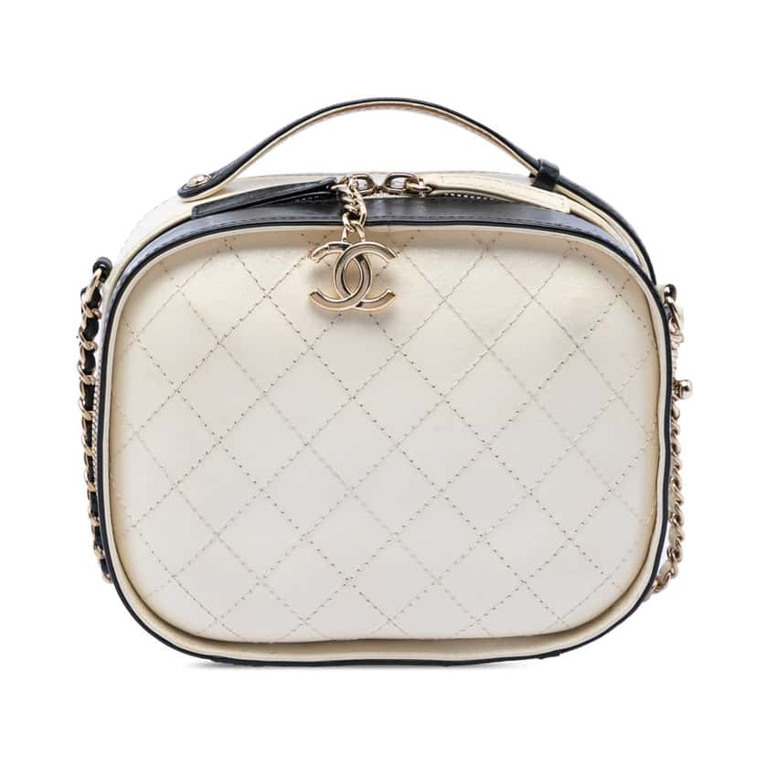 Chanel Small CC Crumpled Calfskin Vanity Case Beige Leather Very good condition - Front View