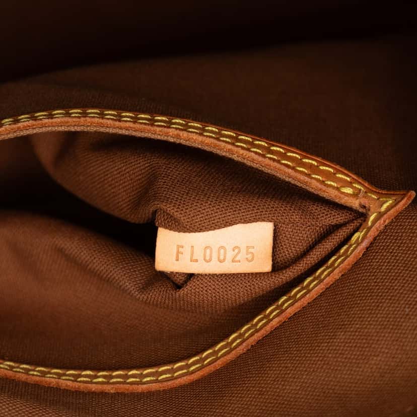 Louis Vuitton Monogram Alma PM Brown Good condition - Box View