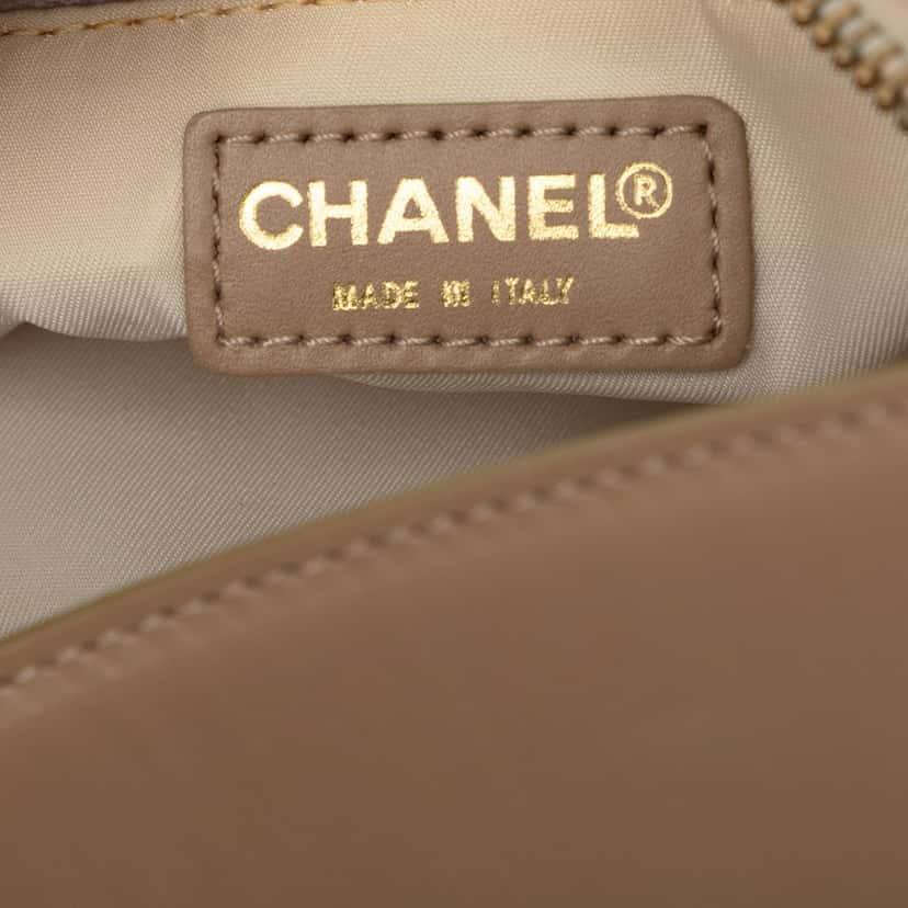 Chanel New Travel Line Nylon Handbag Beige Very good condition - Box View