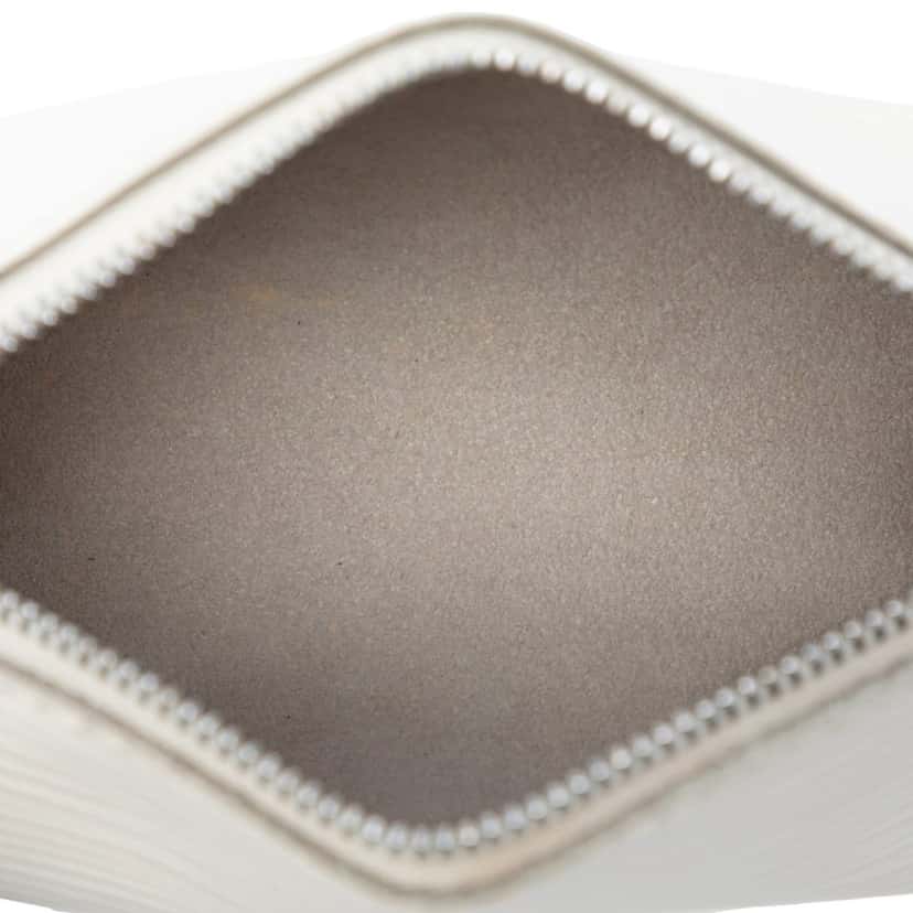Louis Vuitton Epi Pochette Papillon White Leather Very good condition - Model View