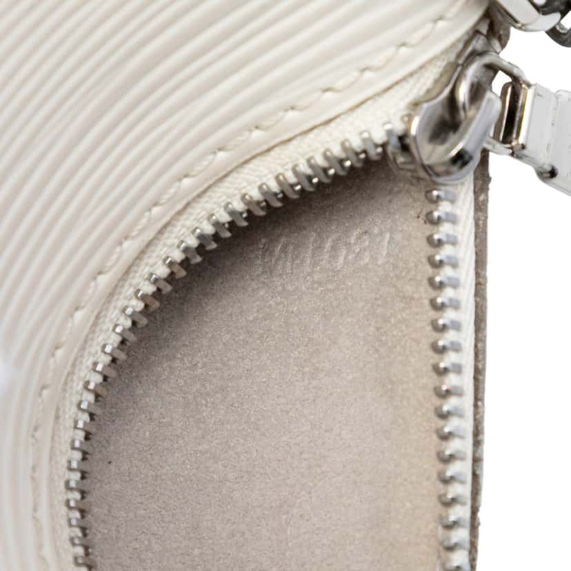 Louis Vuitton Epi Pochette Papillon White Leather Very good condition - Box View