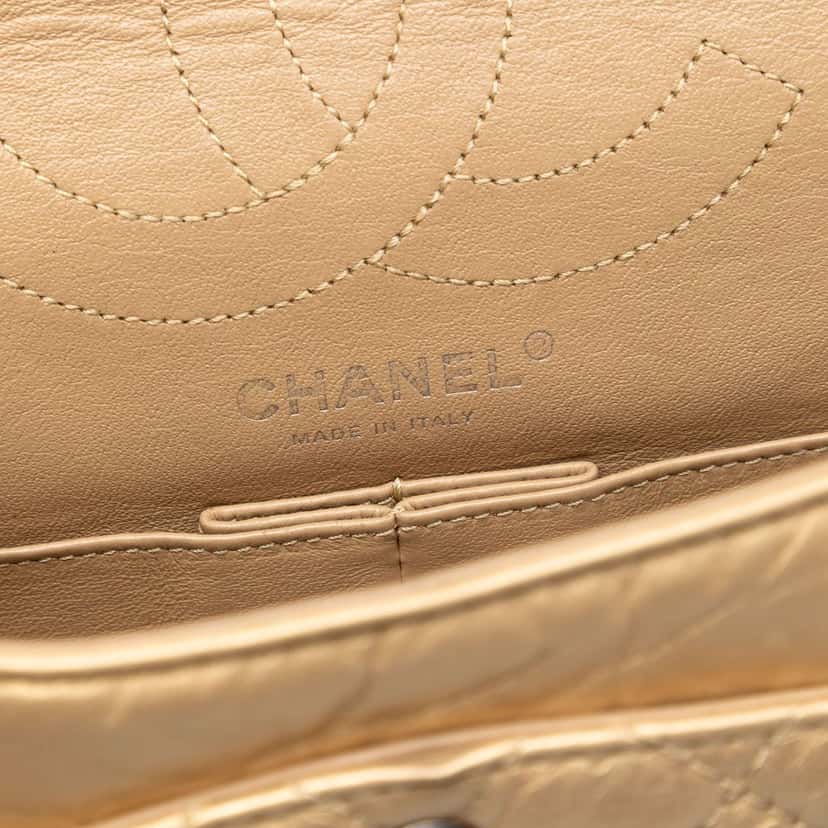 Chanel Quilted Aged Calfskin Reissue 2.55 Double Flap 225 Gold Leather Very good condition - Box View
