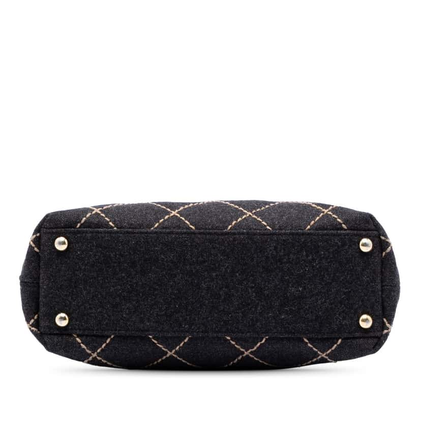 Chanel CC Wool Wild Stitch Tote Other Very good condition - Inside View