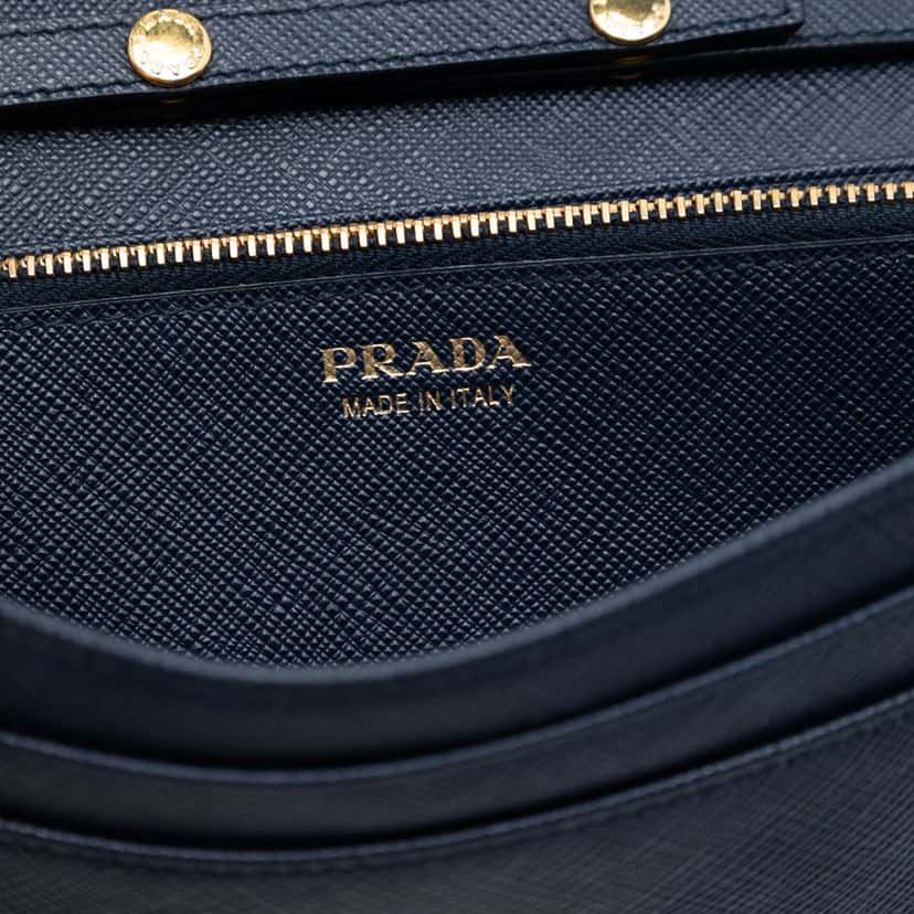 Prada Saffiano Wallet On Chain Blue Leather Very good condition - Box View