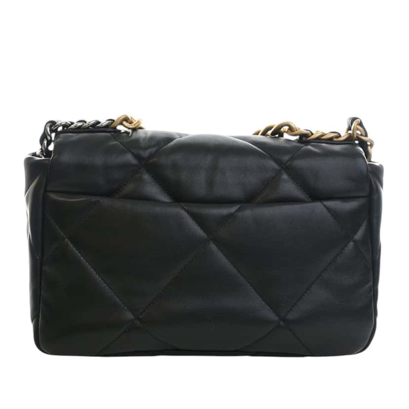 Chanel Medium Lambskin 19 Flap Black Leather Very good condition - Model View