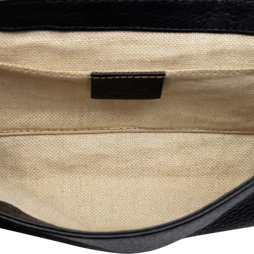 Gucci Pebbled Leather Greenwich Clutch with Chain Black Leather Very good condition - Model View