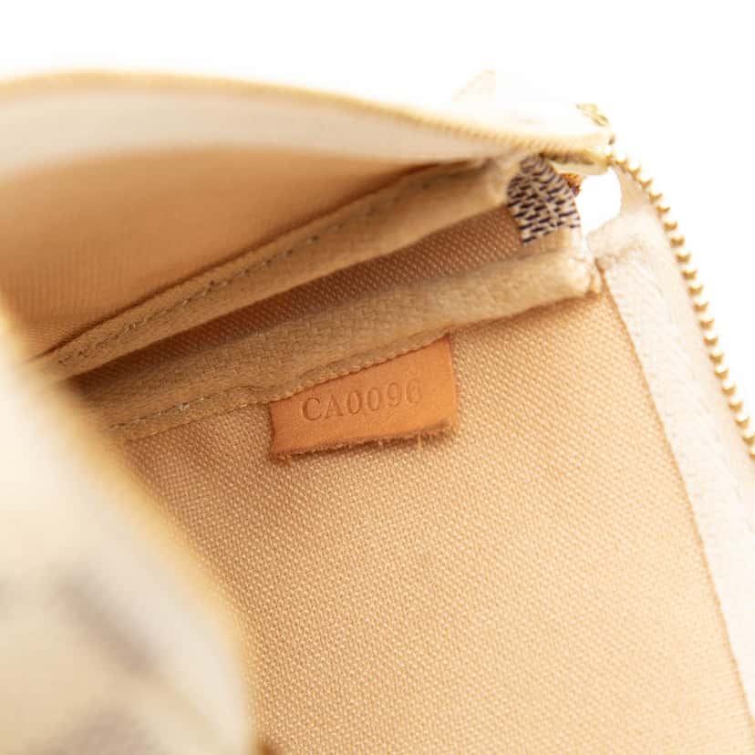 Louis Vuitton Damier Azur Pochette Accessoires White Very good condition - Box View