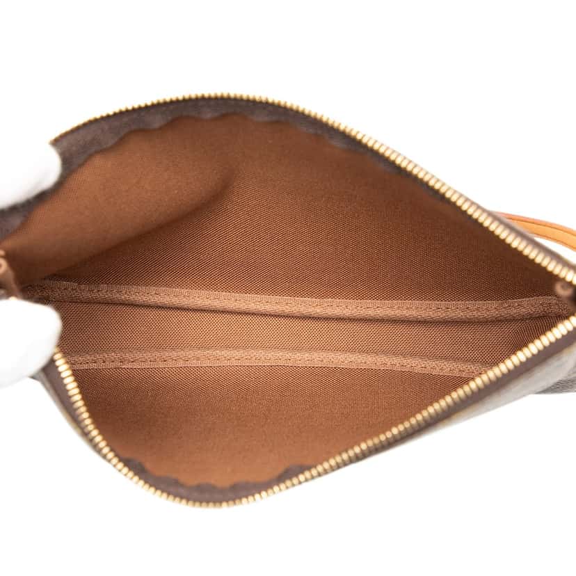 Louis Vuitton Monogram Pochette Accessoires Brown Very good condition - Model View