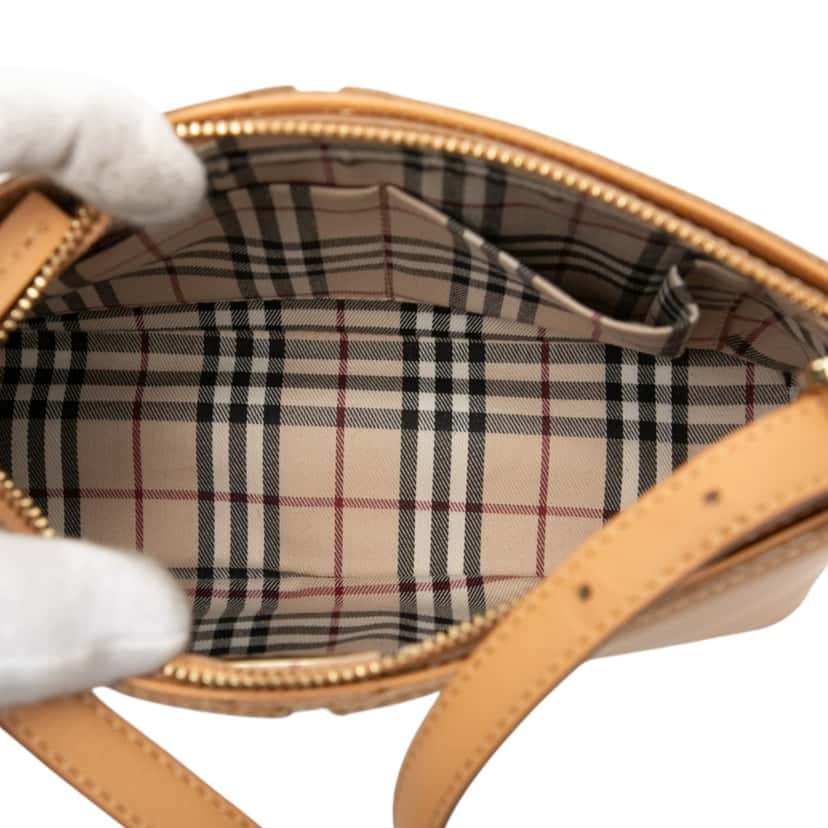 Burberry Leather Shoulder Bag Brown Leather Very good condition - Model View