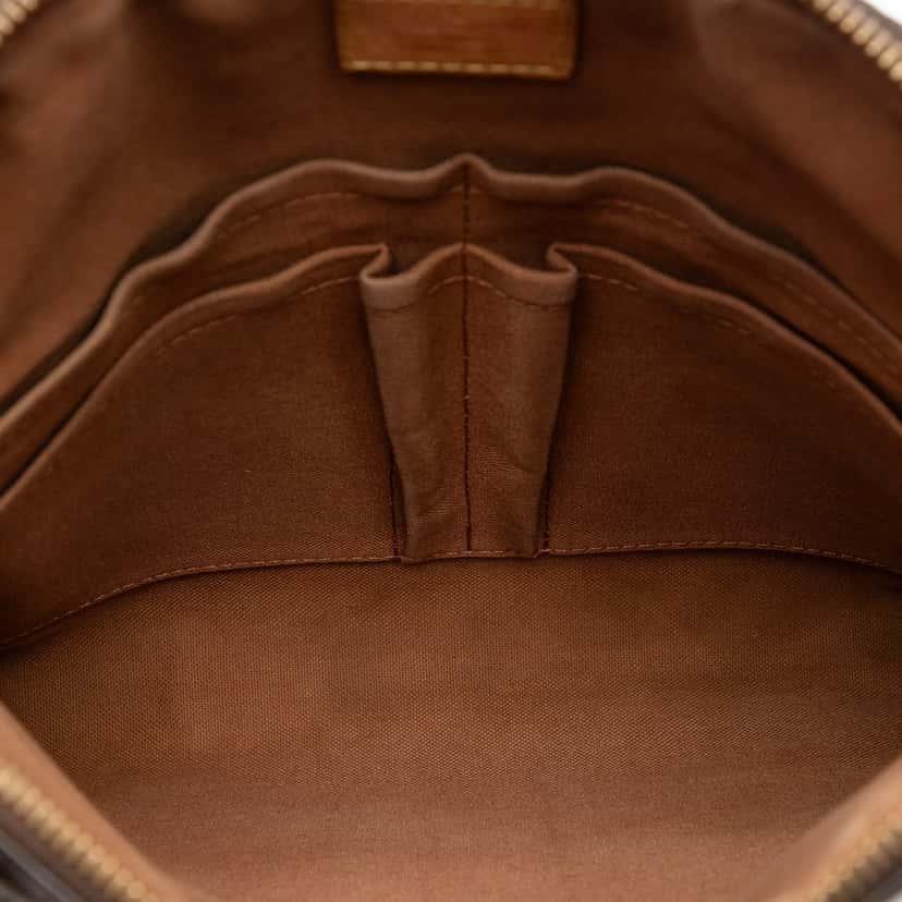 Louis Vuitton Monogram Trotteur Beaubourg Brown Very good condition - Model View