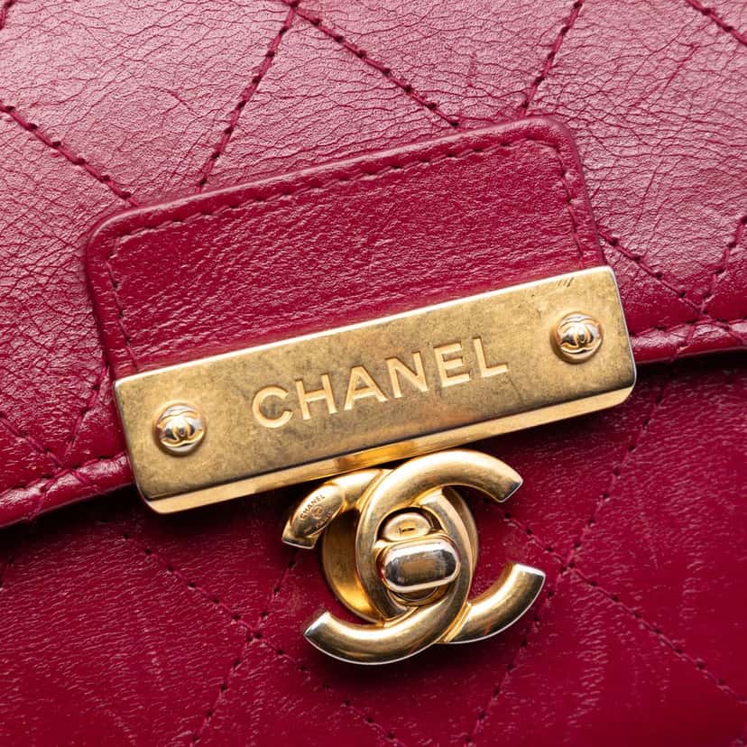 Chanel Stitched Goatskin Golden CC Wallet On Chain Red Leather Very good condition - Box View