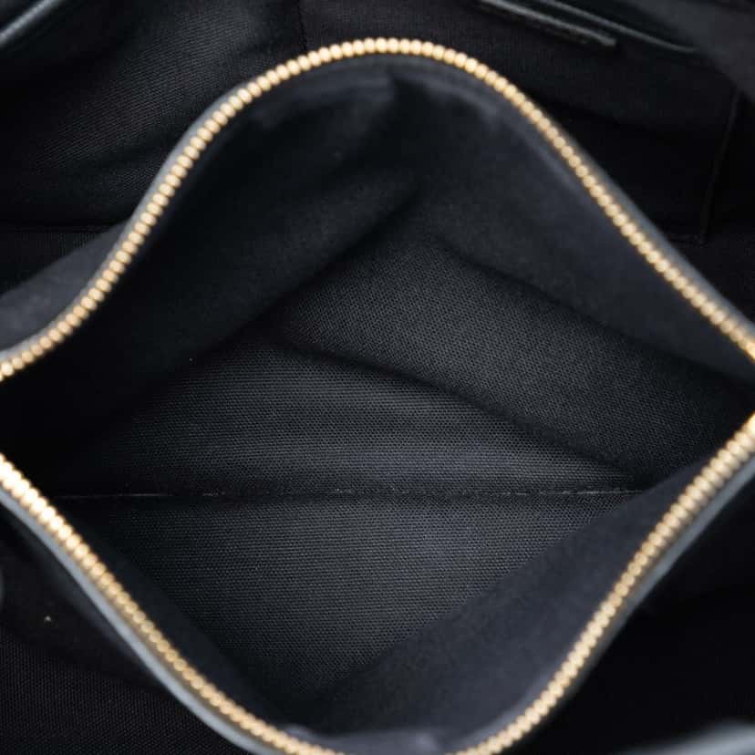 Burberry Medium Leather and House Check Banner Satchel Black Leather Very good condition - Model View