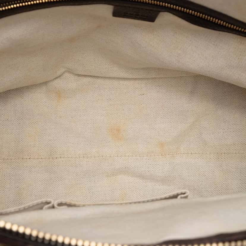 Gucci Diamante Canvas Catherine Tote Beige Very good condition - Model View