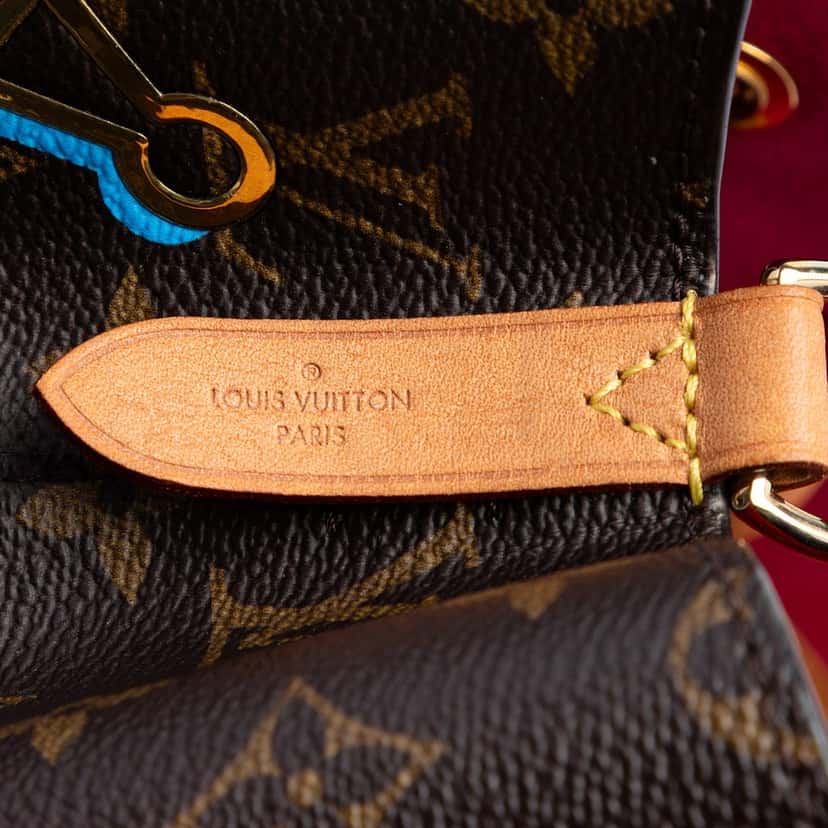 Louis Vuitton Monogram Love Lock Neonoe MM Brown Very good condition - Box View