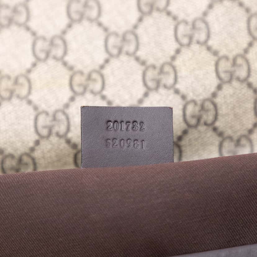 Gucci GG Supreme Crossbody Beige Very good condition - Box View